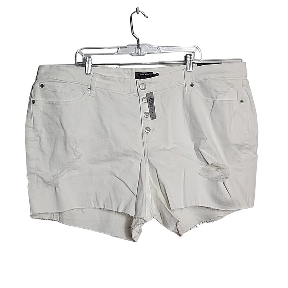 Torrid Cream/White 5" Boyfriend Denim Mid-Rise Short, NWT